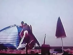 مهماندارها در دهان عضویت در کانال سکسی و مقعد با یک خلبان جوان فاک می کنند