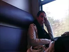 در کانال سکسی در تلگرام خارجی یک ضبط خصوصی ، یک دختر برهنه به آرامی دیک را به معشوقش می مکد