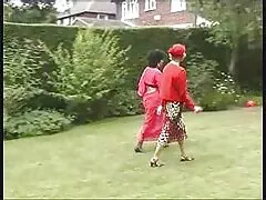 شلخته با شور و حرارت پستان استیکر سکسی خفن خیس دوست دخترش را می گیرد