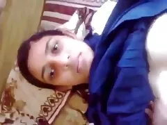 استمنا یک جوجه با کانال های سکس چت جوانان بزرگ به نظر خوب است