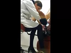 خوشحال کردن روی صندلی کانال های پورن تلگرام زنان با ویبراتور