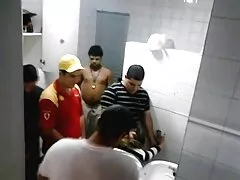 بانوی لینک کانال فیلم های پورن در تلگرام بالغ یک استراپون وصل کرد و حرکت تند و سریع انجام داد